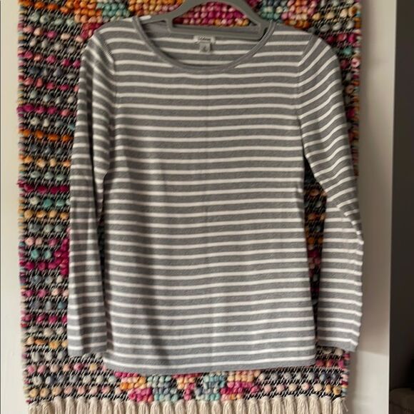 Gray and White Striped Long Sleeve Top - Picture 1 of 4
